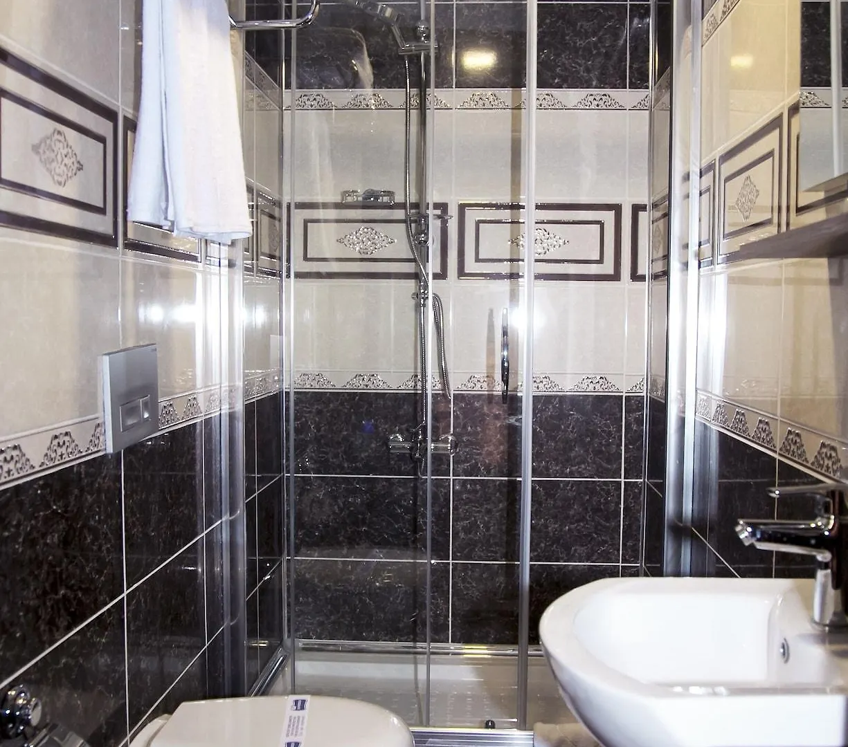 Golden Pen Hotel Istanbul